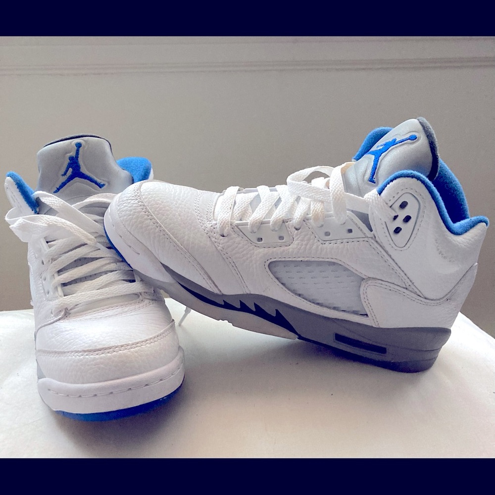 Jordan 5’s size 4.5Y